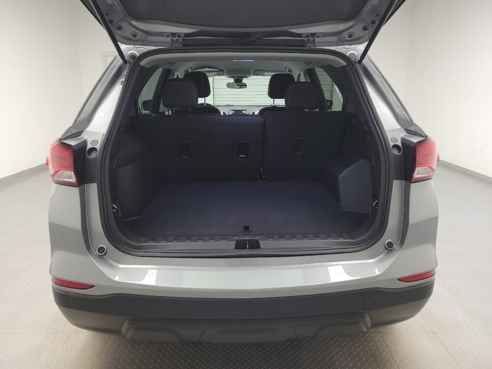 2024 Chevrolet Equinox in Eastpointe, MI 48021 - 18133101 29