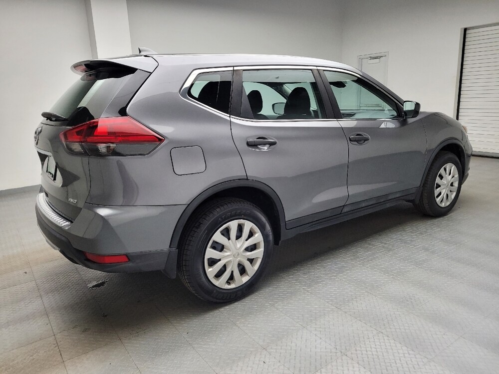 2019 Nissan Rogue in Eastpointe, MI 48021 - 18133104 10