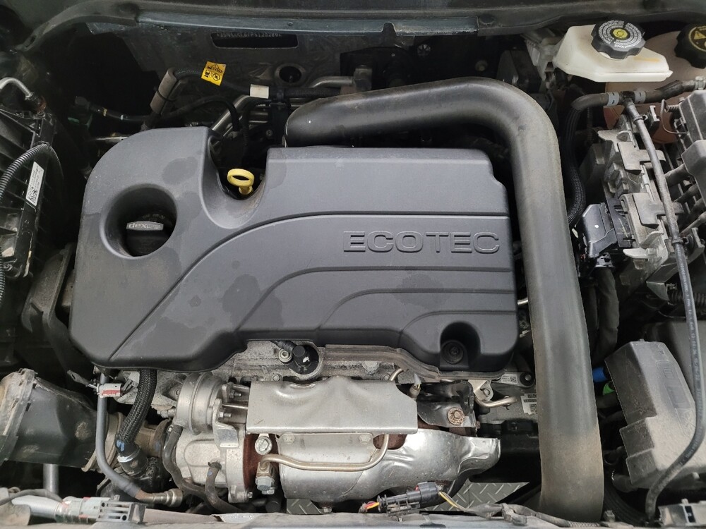 2023 Chevrolet Equinox in Eastpointe, MI 48021 - 18133105 30