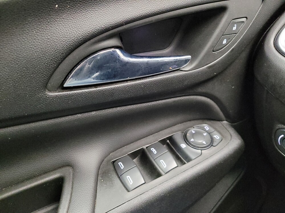 2023 Chevrolet Equinox in Eastpointe, MI 48021 - 18133105 27