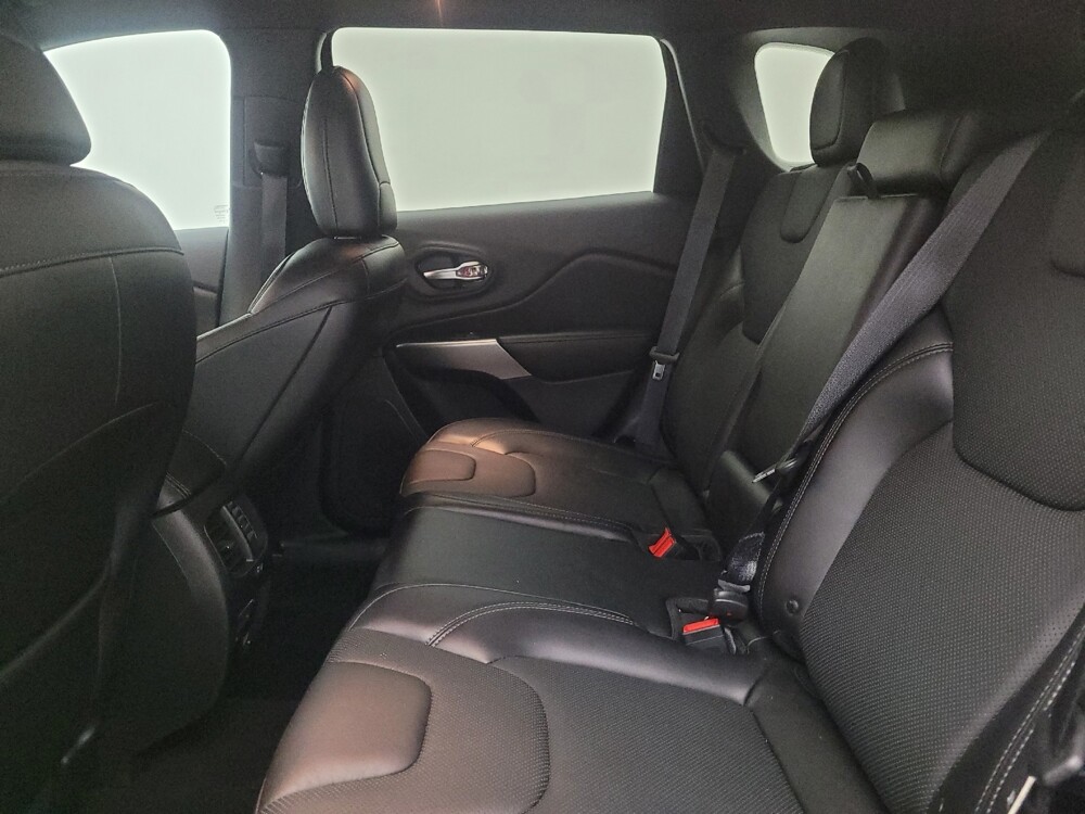 2019 Jeep Cherokee in Fairfield, OH 45014 - 18133106 18