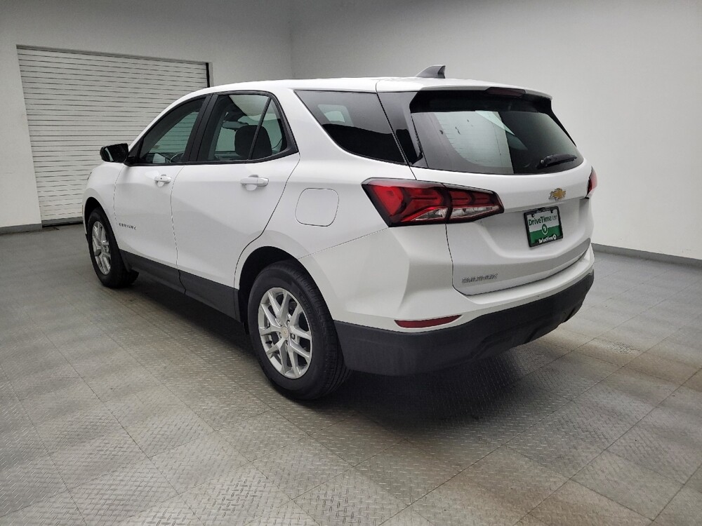 2024 Chevrolet Equinox in Eastpointe, MI 48021 - 18133108 5