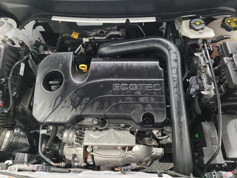 2024 Chevrolet Equinox in Eastpointe, MI 48021 - 18133108 30