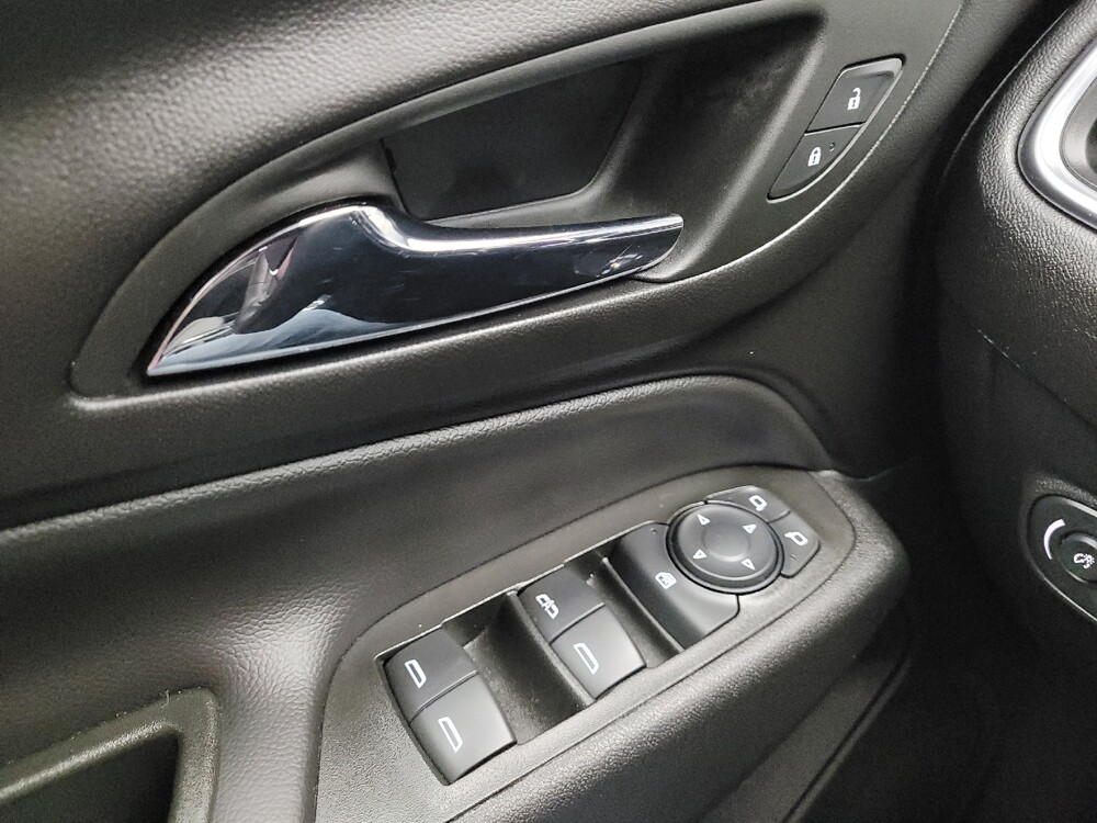 2024 Chevrolet Equinox in Eastpointe, MI 48021 - 18133109 27