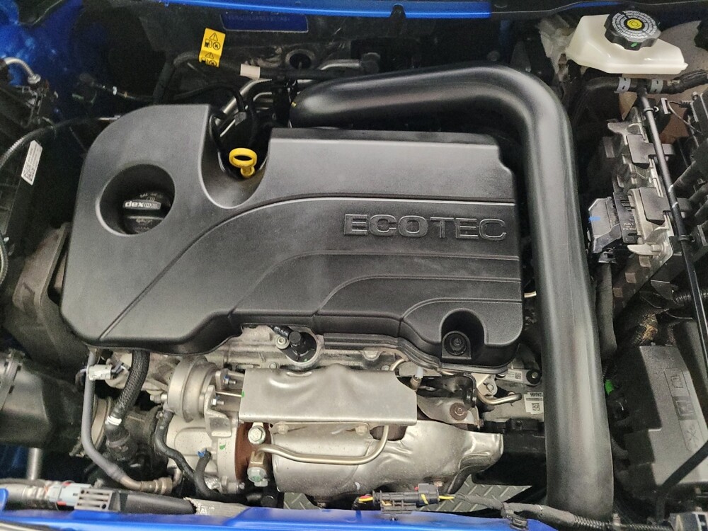 2024 Chevrolet Equinox in Eastpointe, MI 48021 - 18133109 30