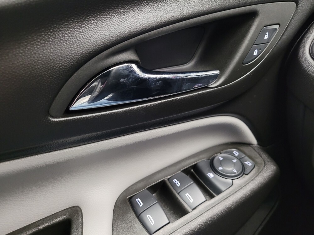 2024 Chevrolet Equinox in Eastpointe, MI 48021 - 18133110 27