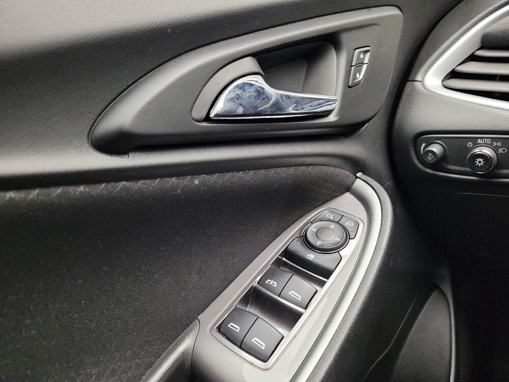 2023 Chevrolet Malibu in Eastpointe, MI 48021 - 18133111 27