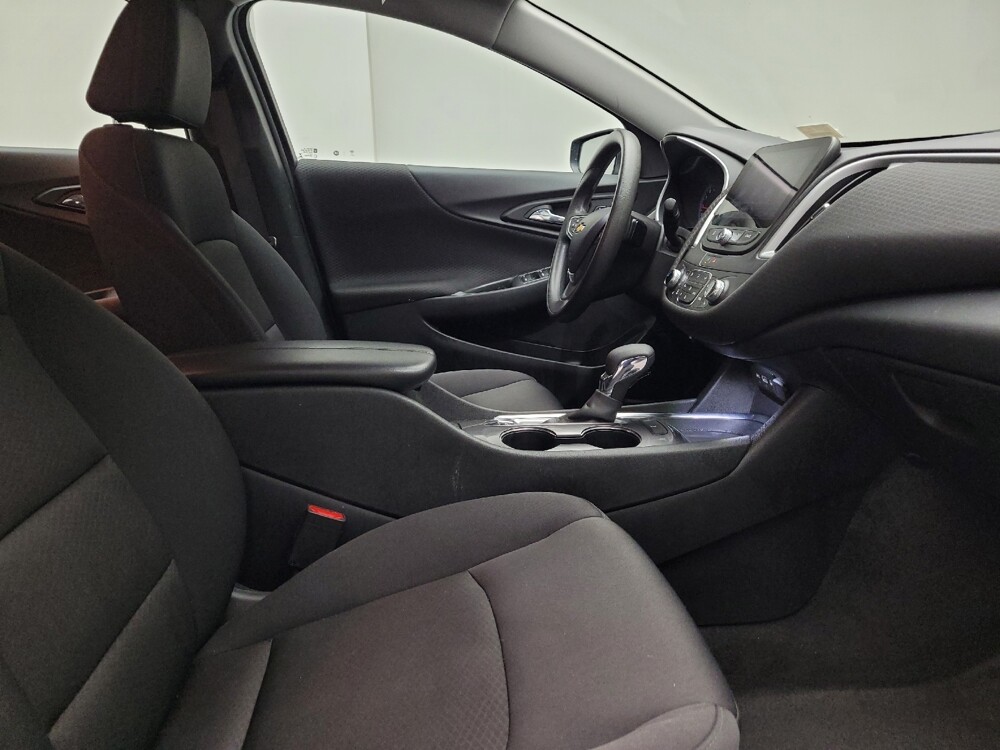 2023 Chevrolet Malibu in Eastpointe, MI 48021 - 18133111 21