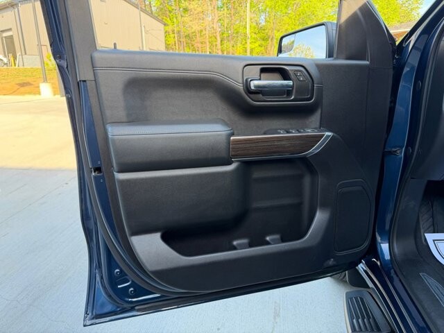 2019 Chevrolet Silverado 1500 in Knoxville, TN 37920 - 18133130 7