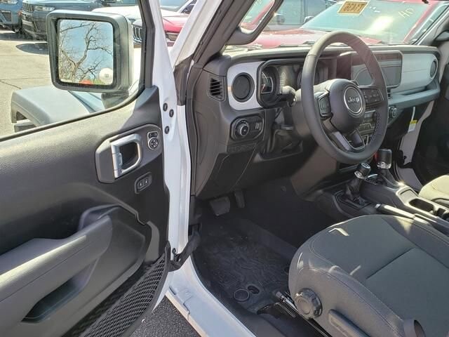 2026 Jeep Wrangler in Bedford, OH 44146 - 18133131 6