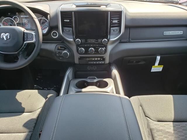 2026 RAM 1500 in Bedford, OH 44146 - 18133138 8