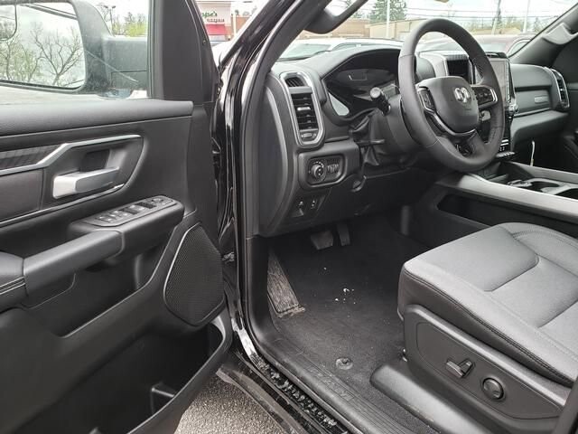 2026 RAM 1500 in Bedford, OH 44146 - 18133143 6