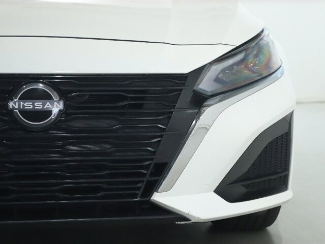2025 Nissan Altima in Bedford, OH 44146 - 18133147 7