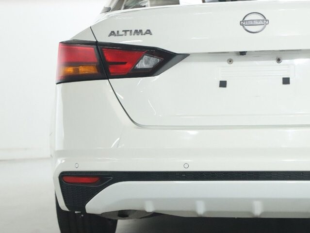 2025 Nissan Altima in Bedford, OH 44146 - 18133147 42