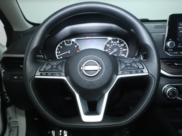 2025 Nissan Altima in Bedford, OH 44146 - 18133147 20