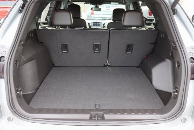 2023 Chevrolet Equinox in Bedford, OH 44146 - 18133151 25