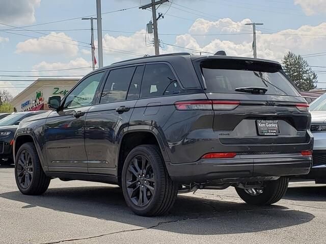 2026 Jeep Grand Cherokee in Bedford, OH 44146 - 18133156 3