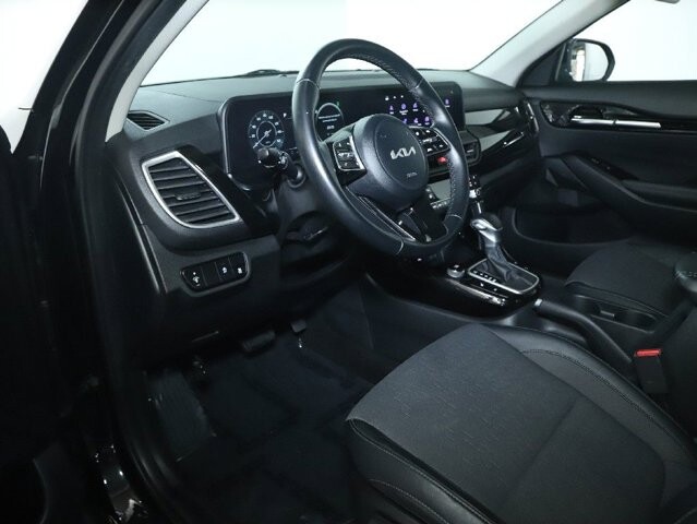 2024 Kia Seltos in Bedford, OH 44146 - 18133157 17