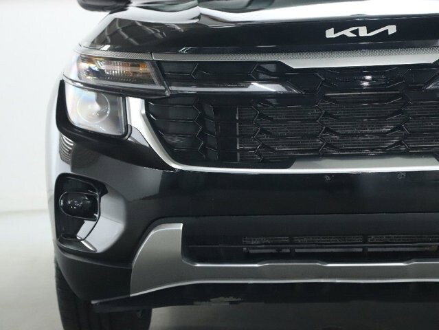 2024 Kia Seltos in Bedford, OH 44146 - 18133157 6