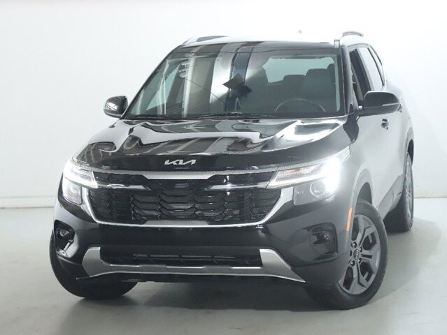2024 Kia Seltos in Bedford, OH 44146 - 18133157 3