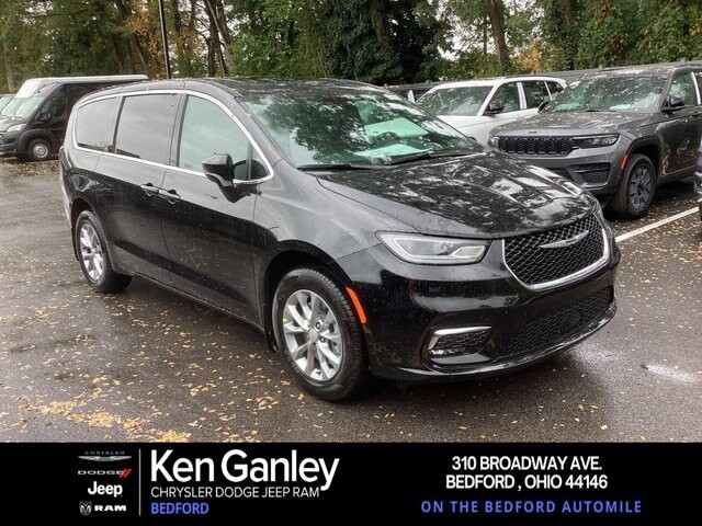 2026 Chrysler Pacifica in Bedford, OH 44146 - 18133158