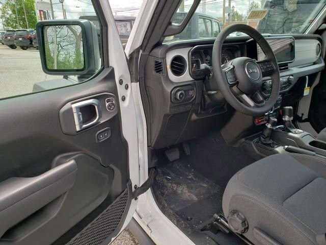 2026 Jeep Wrangler in Bedford, OH 44146 - 18133159 6