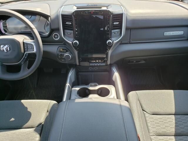2026 RAM 1500 in Bedford, OH 44146 - 18133161 8