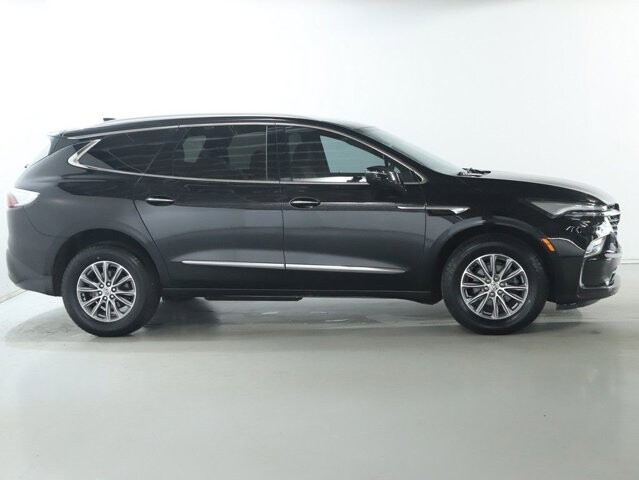 2023 Buick Enclave in Bedford, OH 44146 - 18133165 11