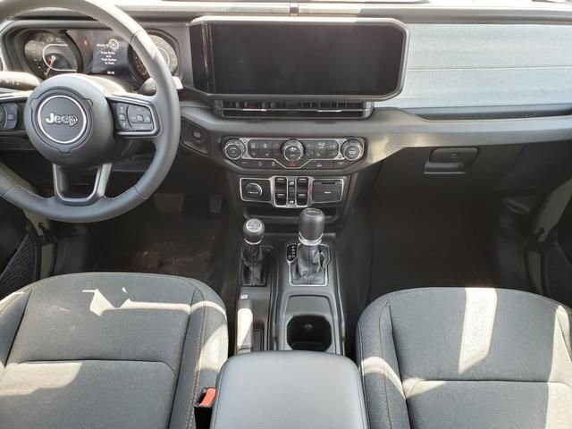 2026 Jeep Gladiator in Bedford, OH 44146 - 18133166 8