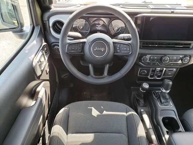 2026 Jeep Gladiator in Bedford, OH 44146 - 18133166 9