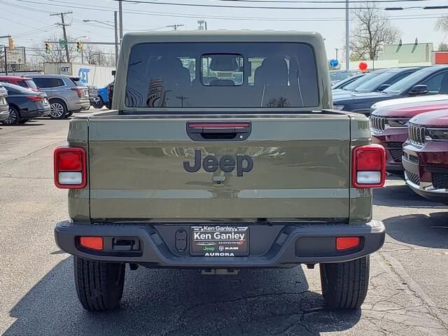 2026 Jeep Gladiator in Bedford, OH 44146 - 18133166 4