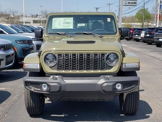 2026 Jeep Gladiator in Bedford, OH 44146 - 18133166 5