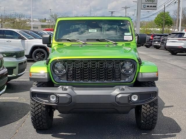2026 Jeep Gladiator in Bedford, OH 44146 - 18133168 5