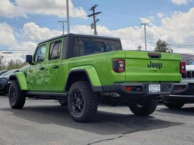 2026 Jeep Gladiator in Bedford, OH 44146 - 18133168 3