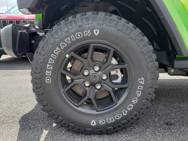 2026 Jeep Gladiator in Bedford, OH 44146 - 18133168 12