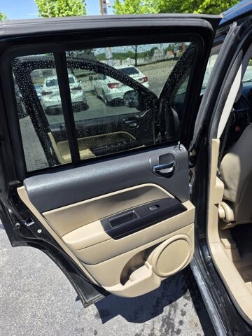 2014 Jeep Compass in Knoxville, TN 37912 - 18133172 4