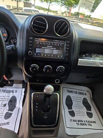 2014 Jeep Compass in Knoxville, TN 37912 - 18133172 5