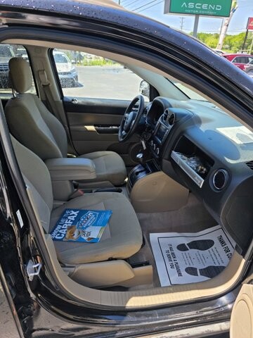2014 Jeep Compass in Knoxville, TN 37912 - 18133172 9