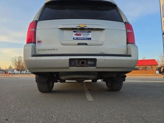 2017 Chevrolet Suburban in Wadena, MN 56482 - 18133186 5