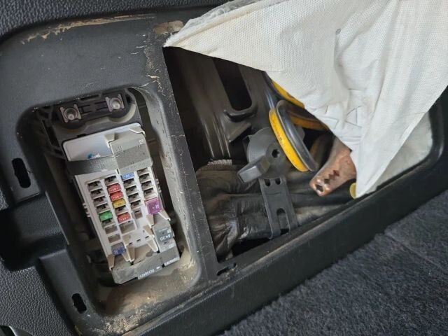 2017 Chevrolet Suburban in Wadena, MN 56482 - 18133186 11