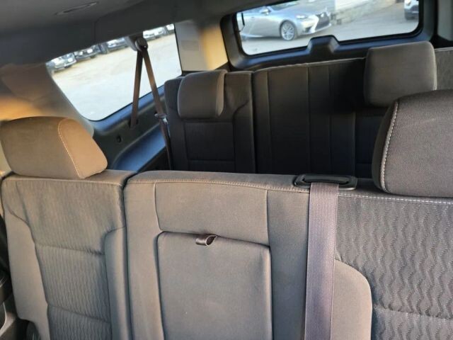 2017 Chevrolet Suburban in Wadena, MN 56482 - 18133186 17