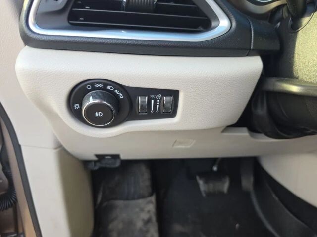 2018 Chrysler Pacifica in Wadena, MN 56482 - 18133187 44