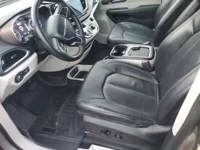 2018 Chrysler Pacifica in Wadena, MN 56482 - 18133187 6