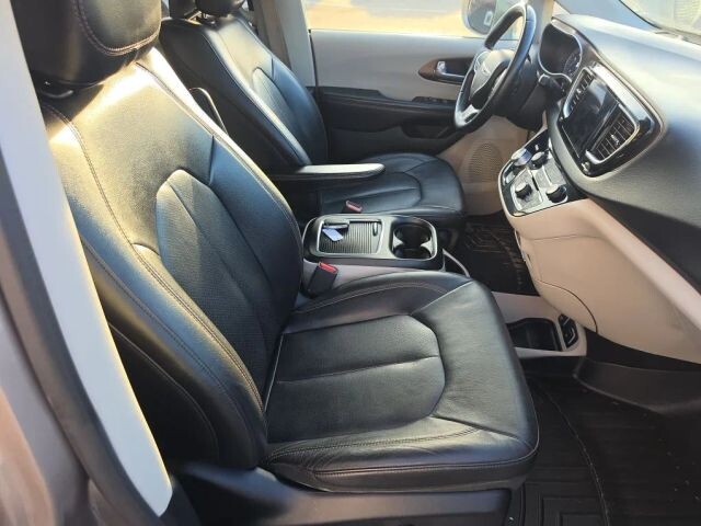 2018 Chrysler Pacifica in Wadena, MN 56482 - 18133187 35