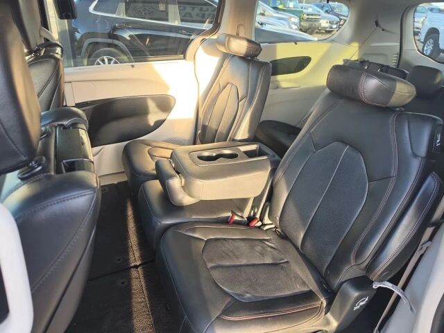 2018 Chrysler Pacifica in Wadena, MN 56482 - 18133187 24