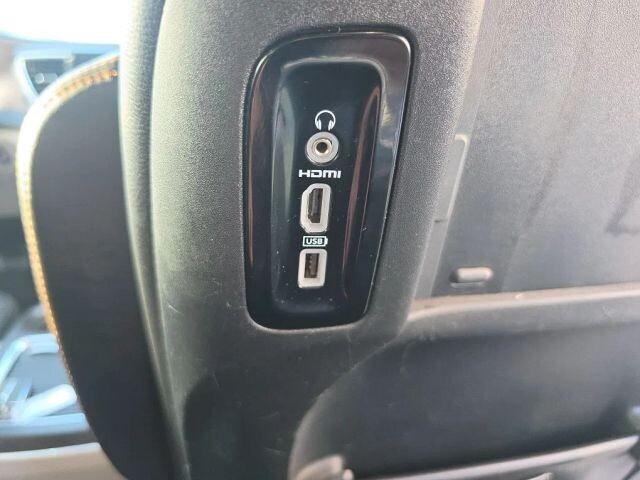 2018 Chrysler Pacifica in Wadena, MN 56482 - 18133187 32