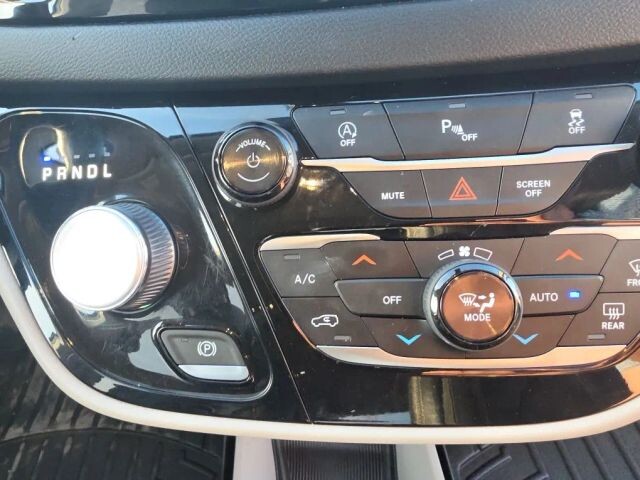 2018 Chrysler Pacifica in Wadena, MN 56482 - 18133187 39