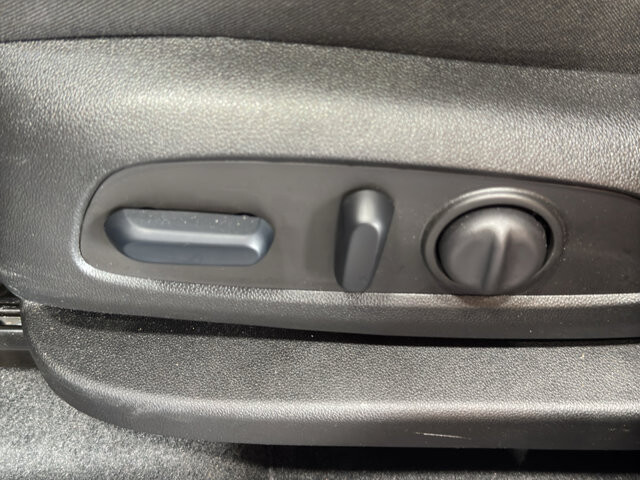 2024 Chevrolet Equinox in Burlington, WI 53105 - 18133198 15