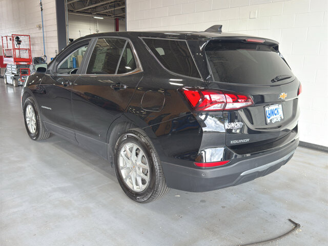 2024 Chevrolet Equinox in Burlington, WI 53105 - 18133198 3