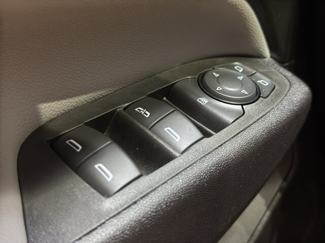 2024 Chevrolet Equinox in Burlington, WI 53105 - 18133199 32